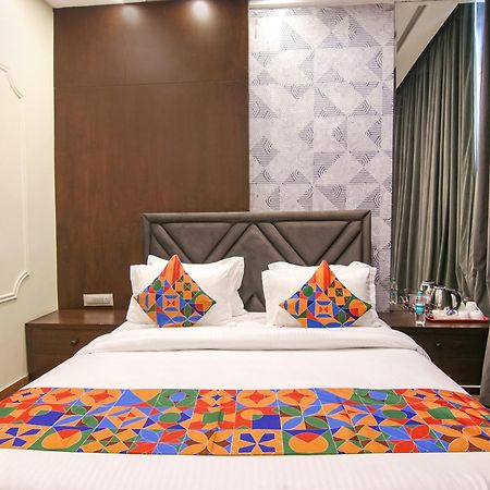 Fabhotel Prime K9 Crown Λουντιάνα Εξωτερικό φωτογραφία