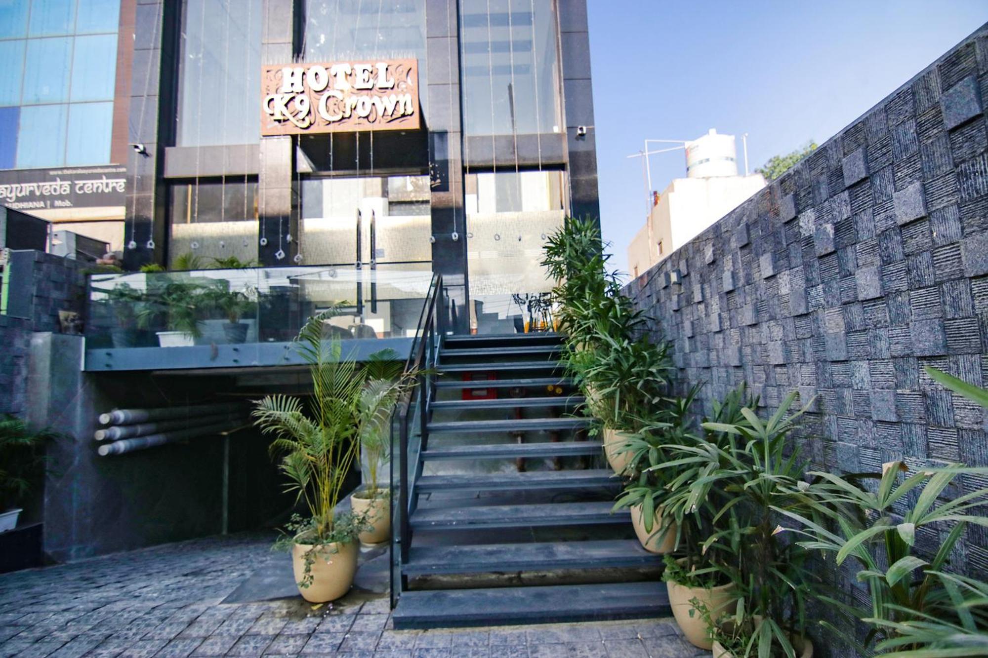 Fabhotel Prime K9 Crown Λουντιάνα Εξωτερικό φωτογραφία