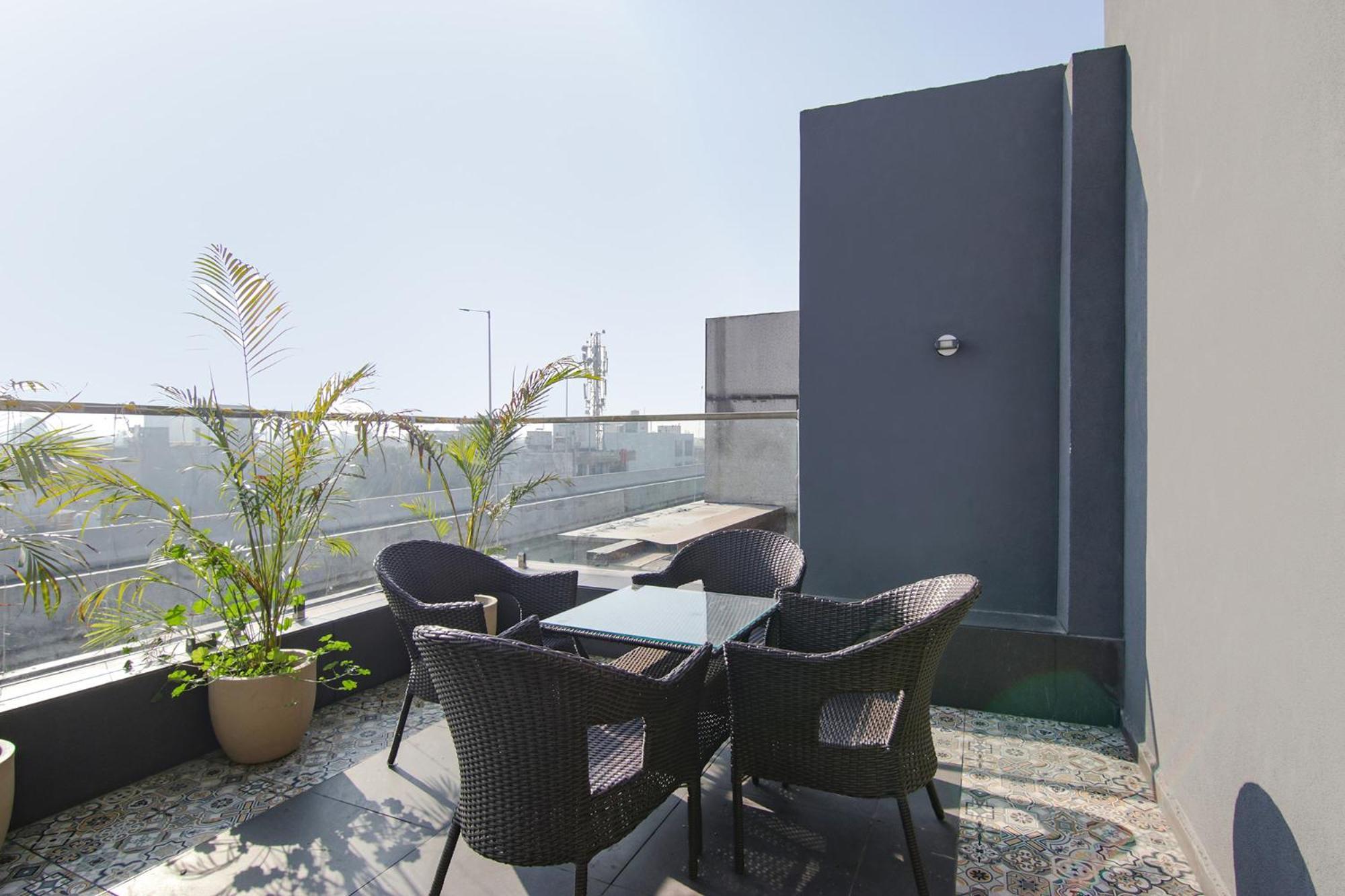 Fabhotel Prime K9 Crown Λουντιάνα Εξωτερικό φωτογραφία