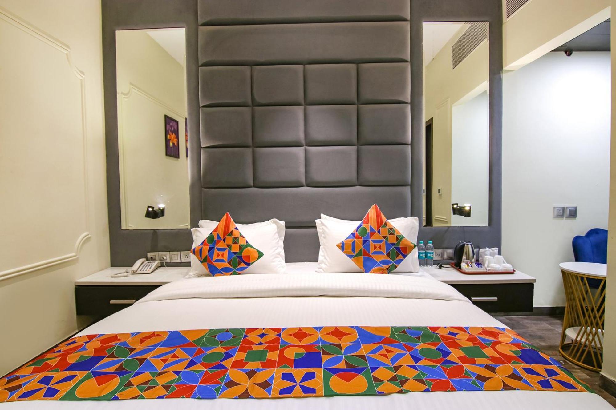 Fabhotel Prime K9 Crown Λουντιάνα Εξωτερικό φωτογραφία