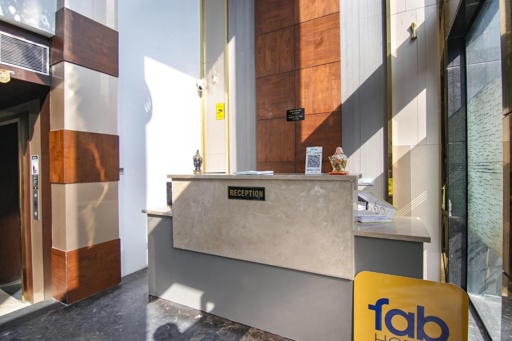 Fabhotel Prime K9 Crown Λουντιάνα Εξωτερικό φωτογραφία