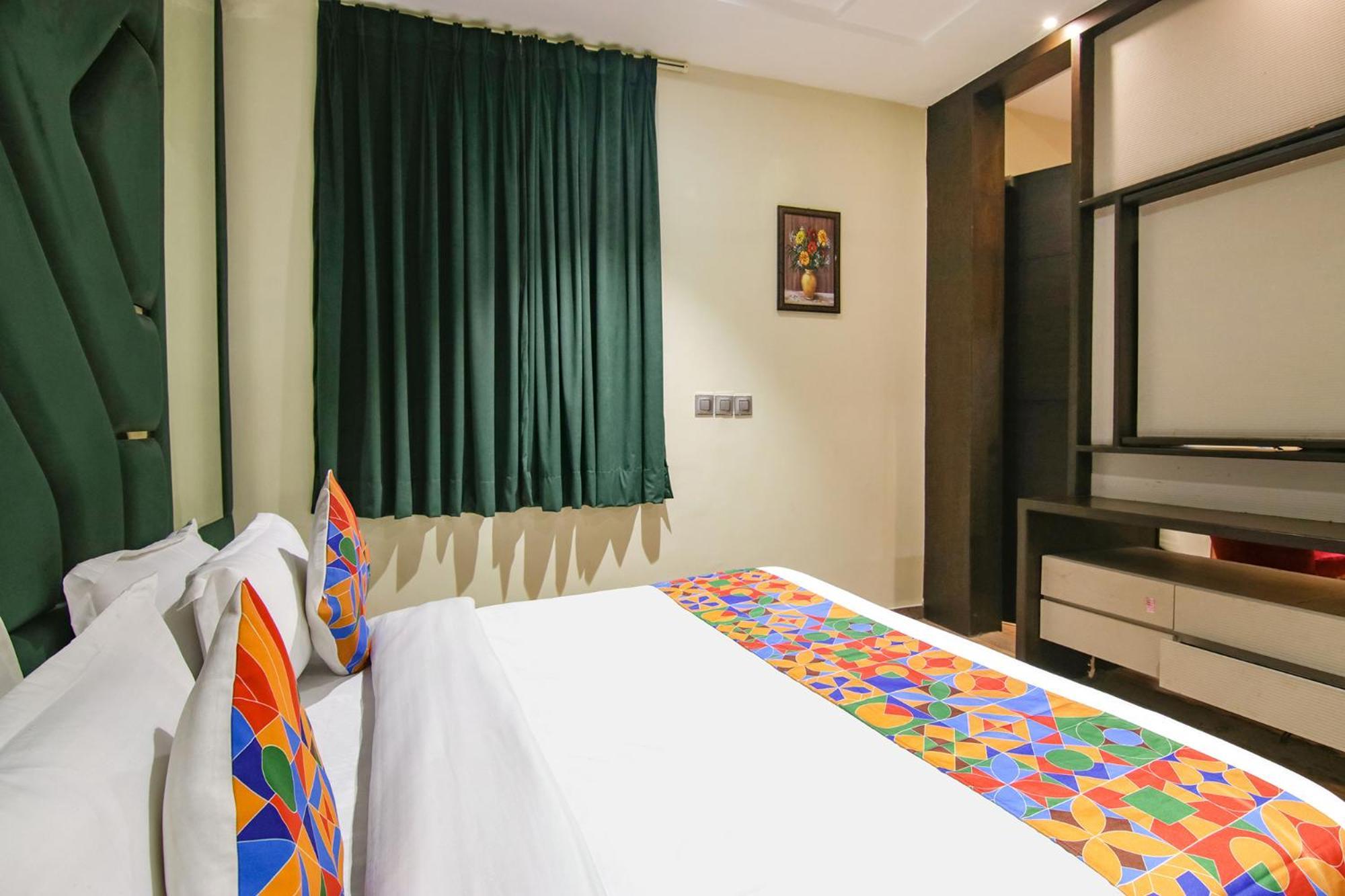 Fabhotel Prime K9 Crown Λουντιάνα Εξωτερικό φωτογραφία