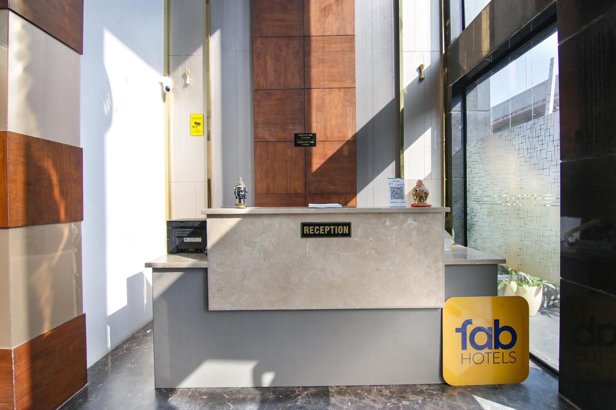 Fabhotel Prime K9 Crown Λουντιάνα Εξωτερικό φωτογραφία